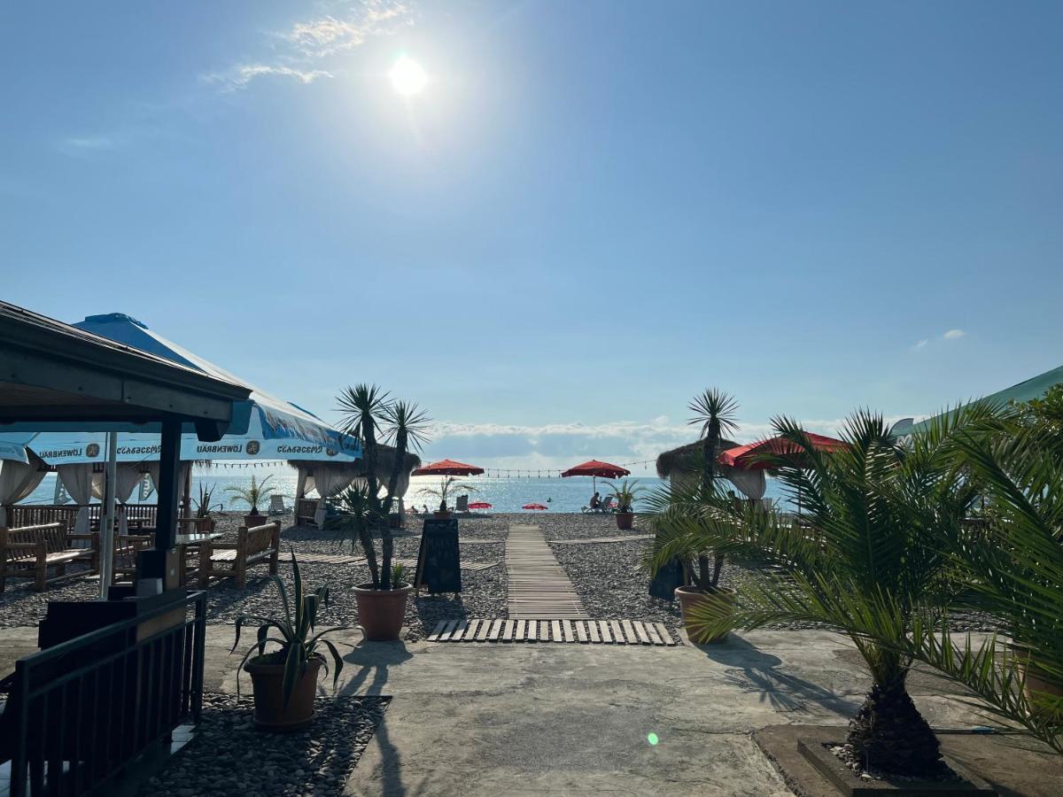 Kvariati Palma Hotel Ngoại thất bức ảnh
