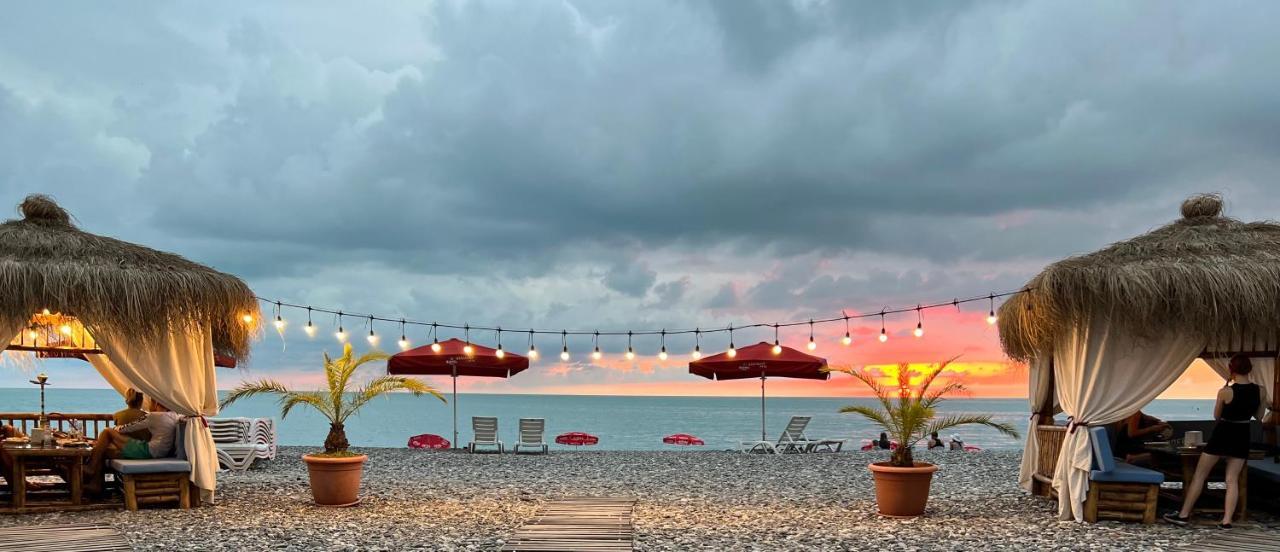 Kvariati Palma Hotel Ngoại thất bức ảnh