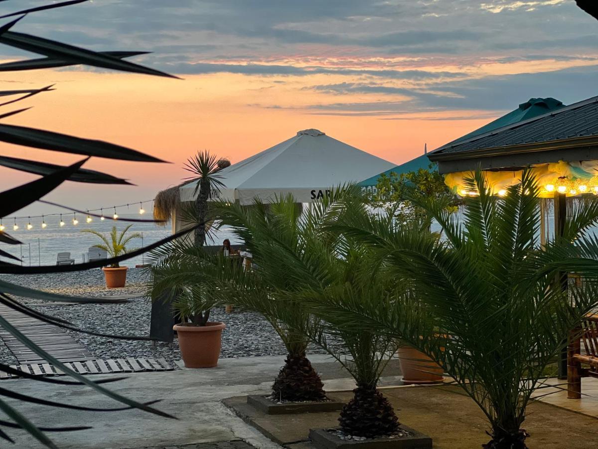 Kvariati Palma Hotel Ngoại thất bức ảnh